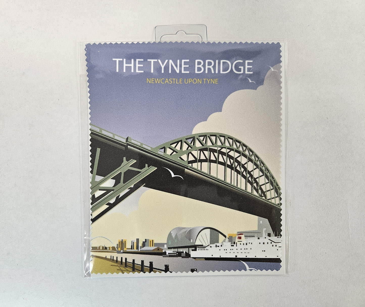 Lens Cloth: Dave Thompson, Tyne Bridge