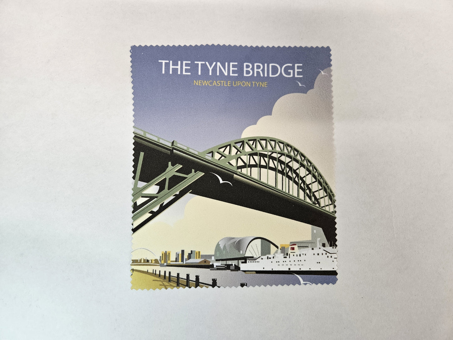 Lens Cloth: Dave Thompson, Tyne Bridge